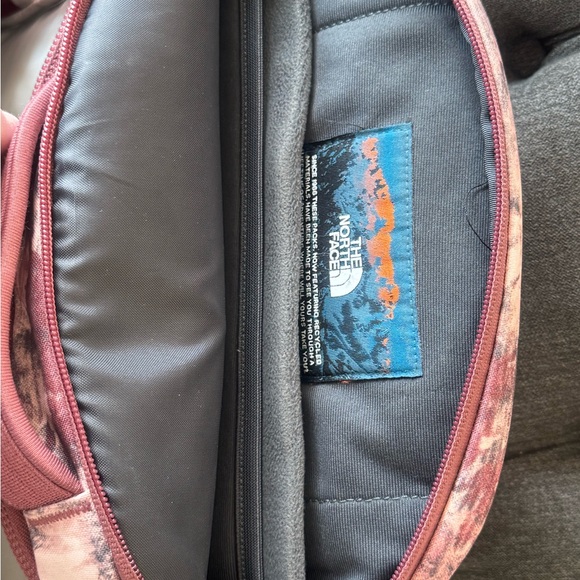 The North Face women’s Surge commuter laptop backpack. - Picture 3 of 9